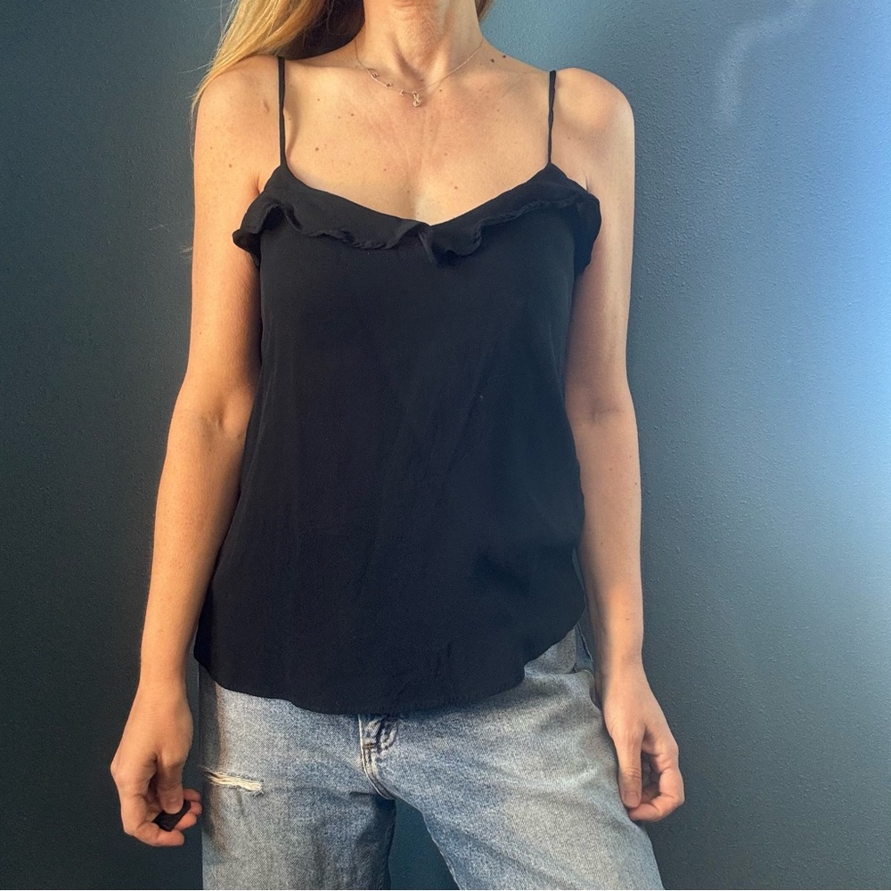 Black Ruffle Cami Top size Medium - Picture 4 of 9